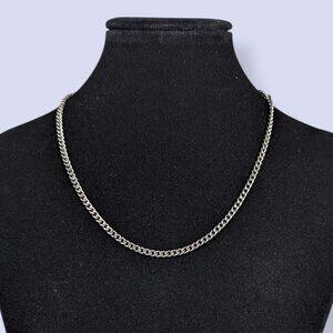 V. Dainty Textured Cuban Chain